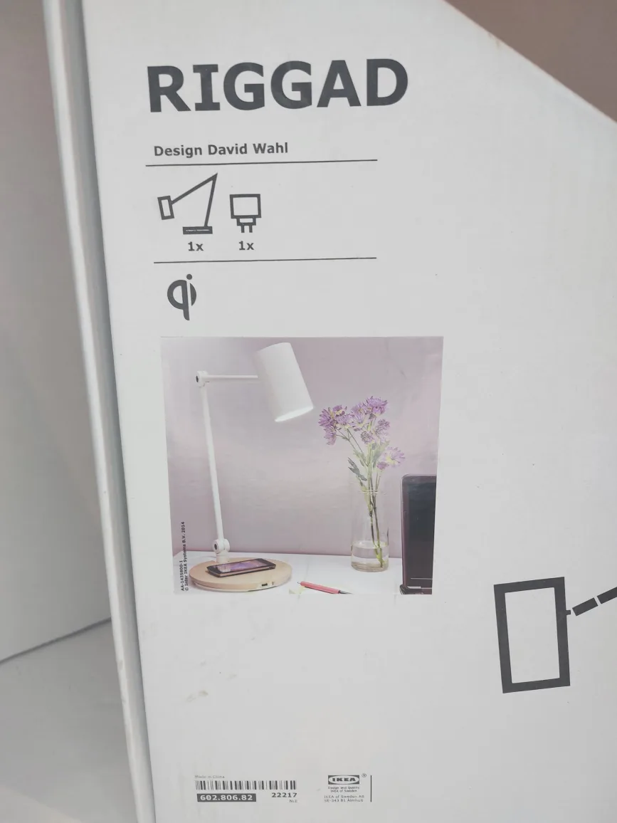 IKEA RIGGAD Desk Lamp with Wireless Charging image indicator(2)