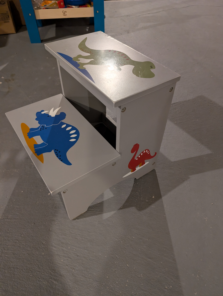 Dinosaur Step Stool