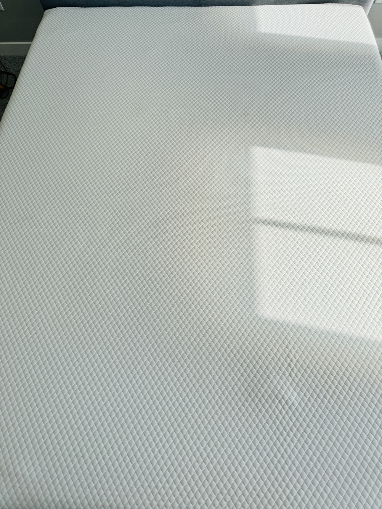 Queen Size Bed Frame with Mattress - photo 3