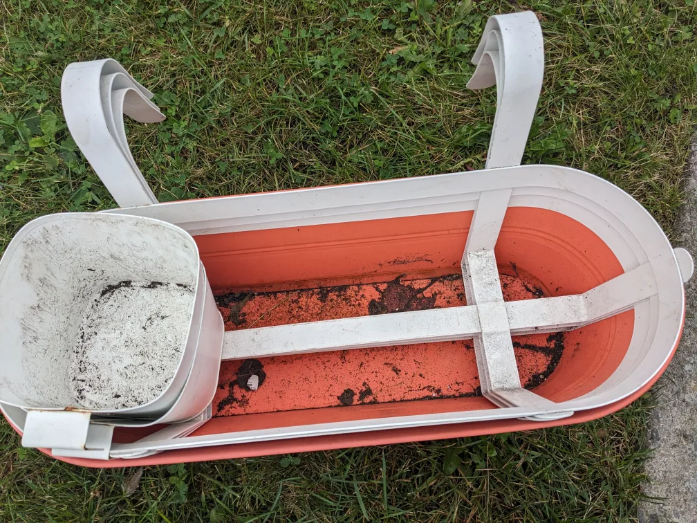 Hanging Planter image indicator(5)