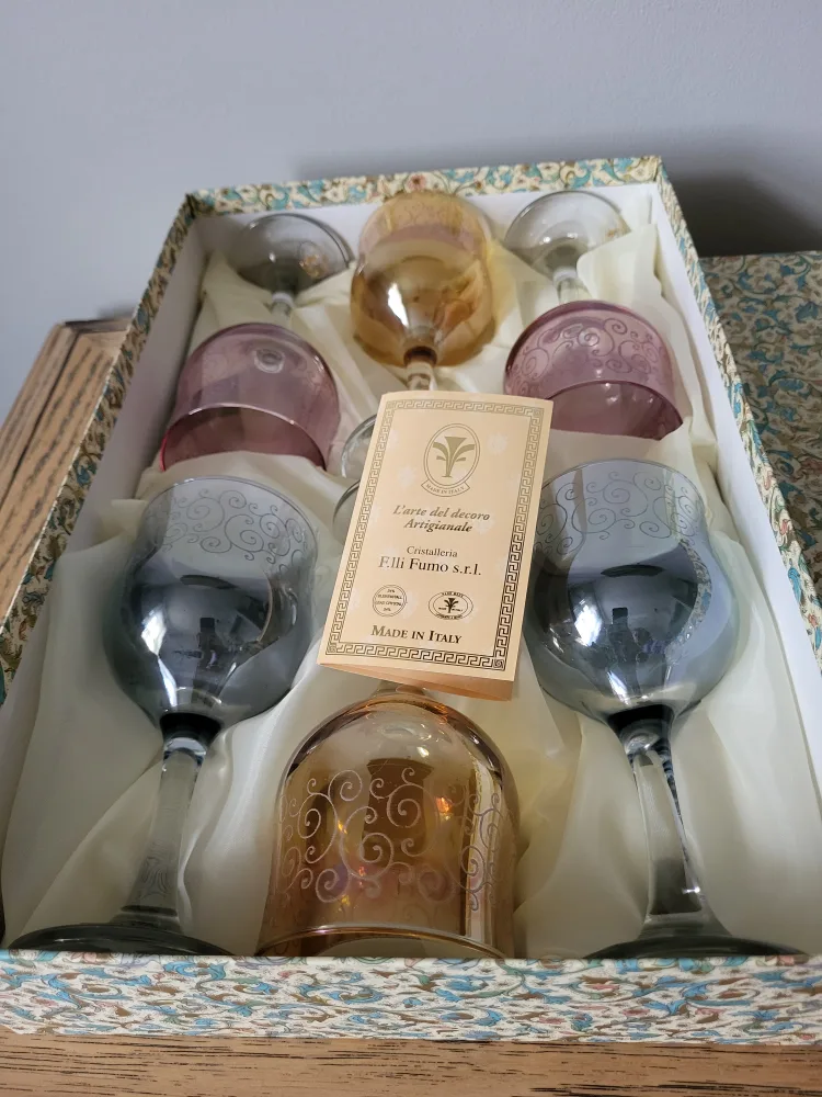 Set of 6 F.lli Fumo Crystal Wine Glasses thumbnail