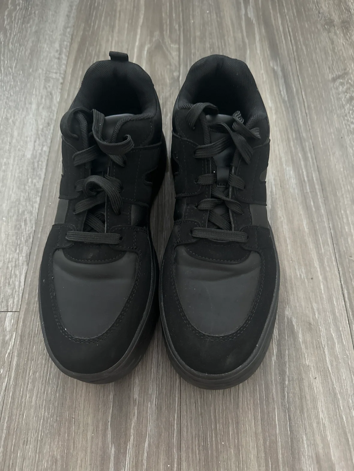 Black Platform Sneakers thumbnail