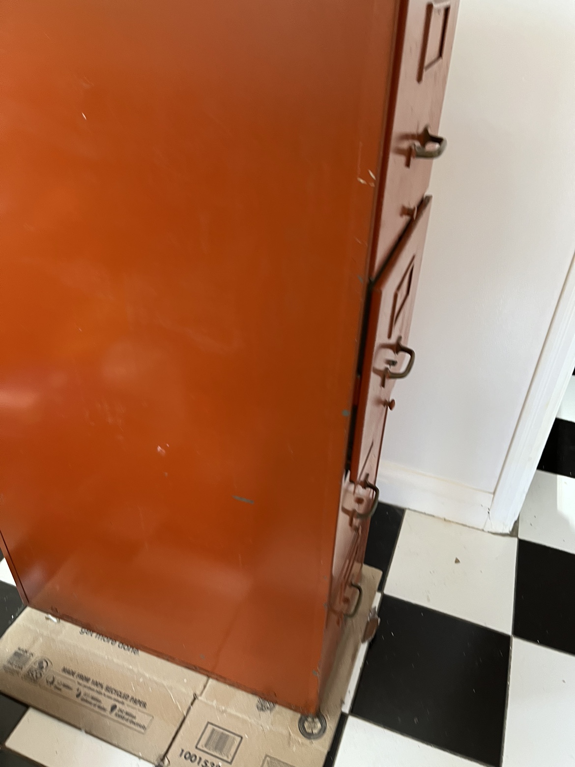 Vintage 4-Drawer Filing Cabinet - photo 4