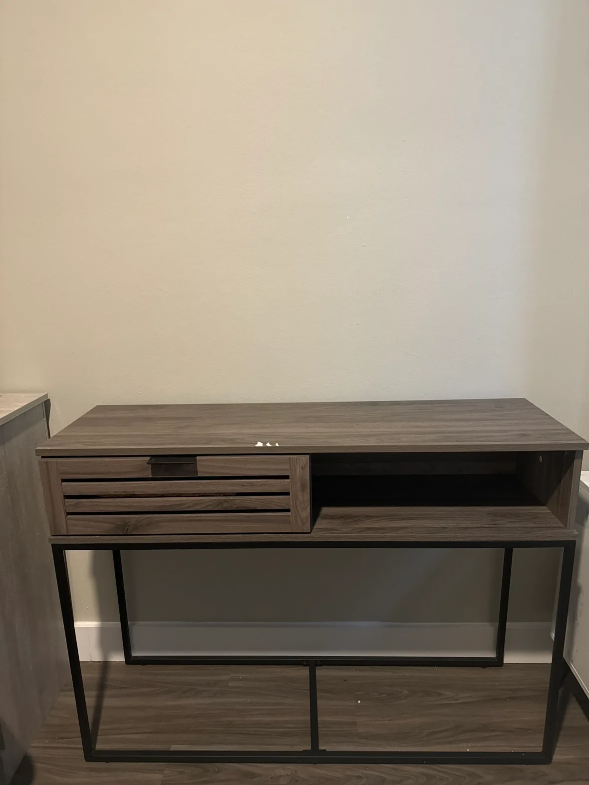 *DEAL* 42’’ console table from Wayfair, OG price $250 🧡 image indicator(2)