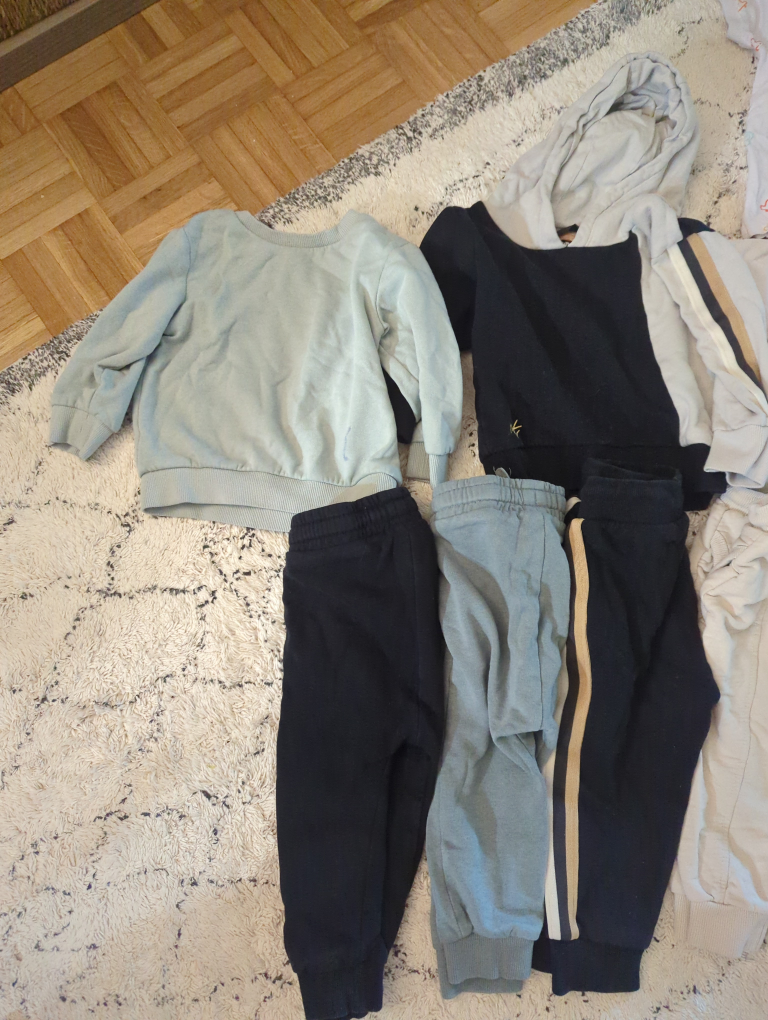 Boys 12-18, 18-24 Months Clothing Bundle - photo 3