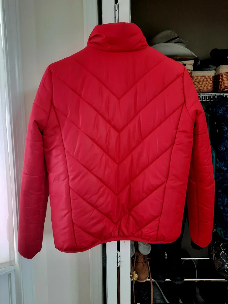 Women's puffer jacket image indicator(2)