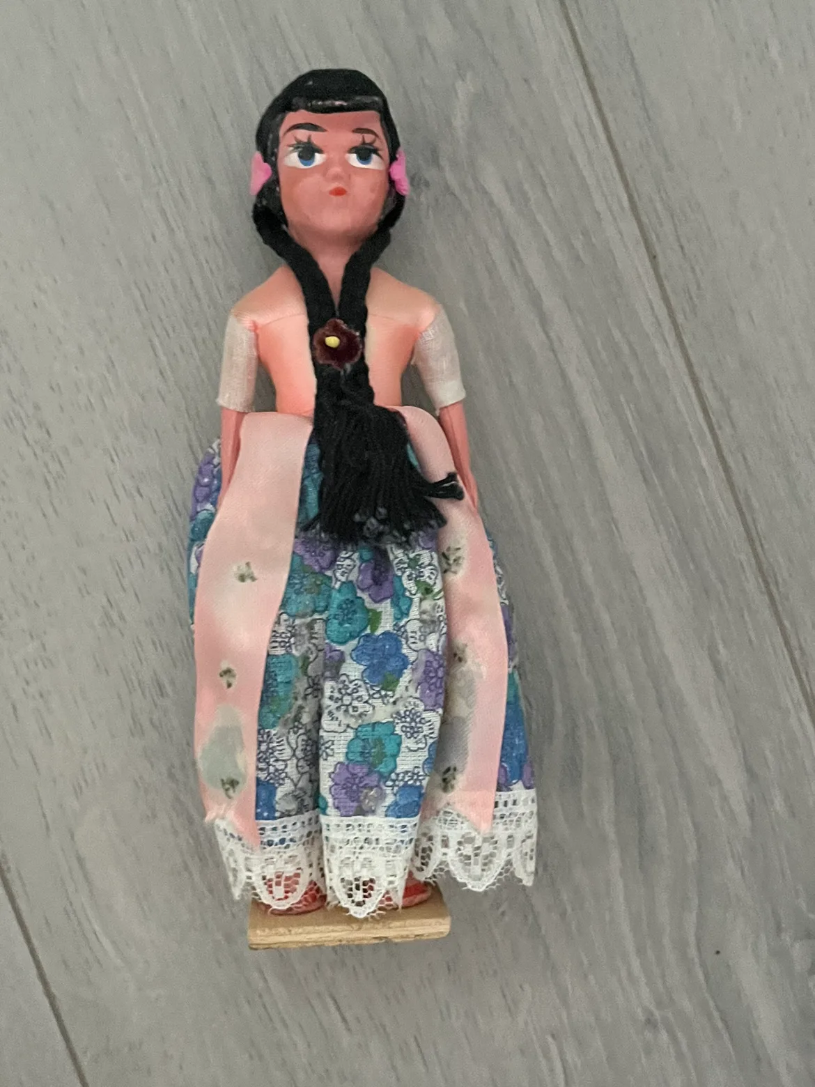 Vintage Dolls image indicator(10)