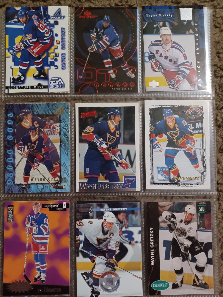 Wayne Gretzky Hockey Card Blowout!! - photo 2
