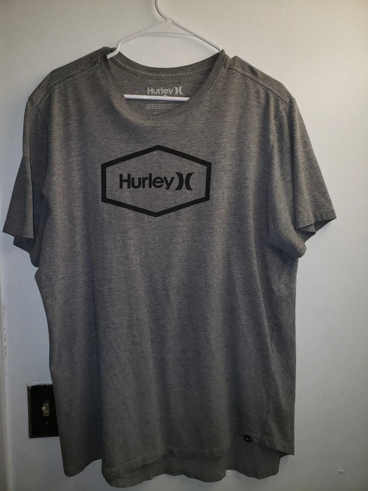 hurley xl t shirt