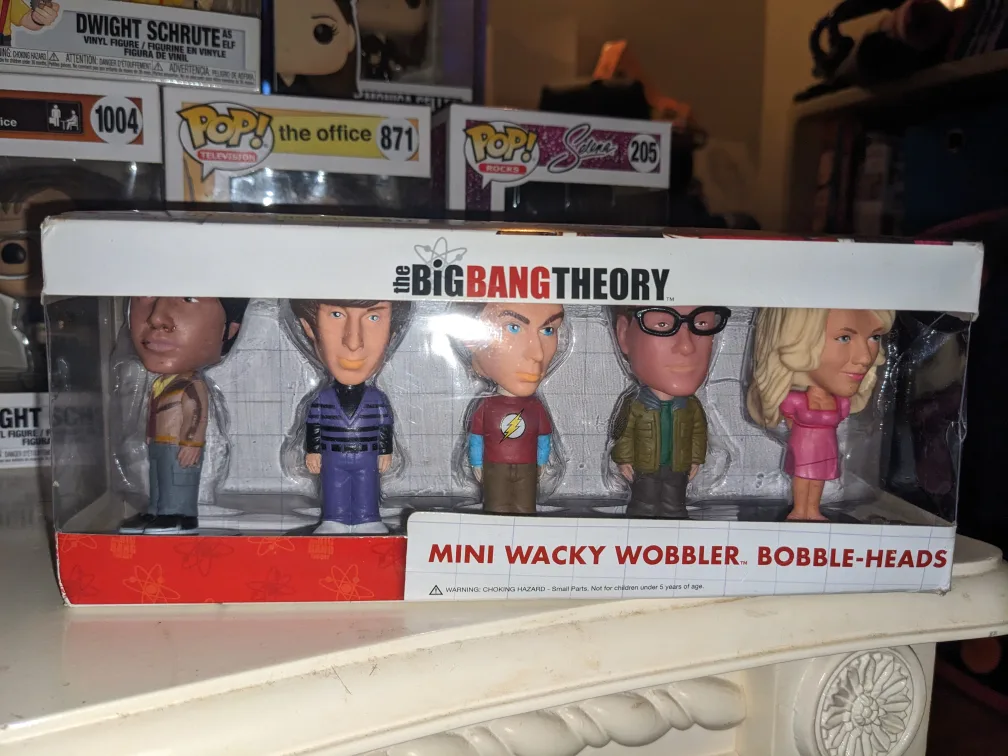 The Big Bang Theory Mini Wacky Wobbler Bobble-Heads thumbnail