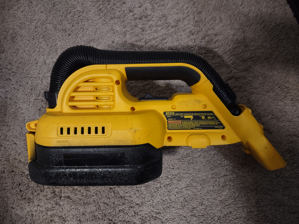DEWALT DC515 VACUUM & FILTERS - photo 2