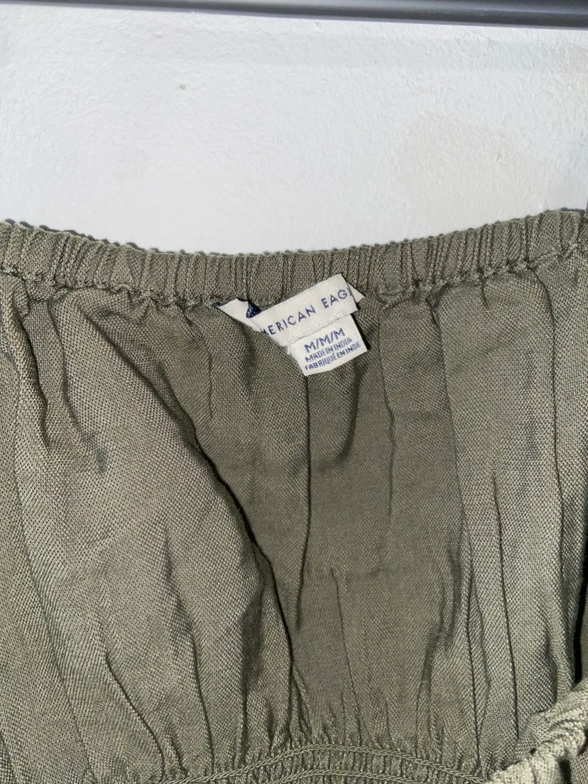 American Eagle Olive Green Crop Top Size Medium image indicator(2)