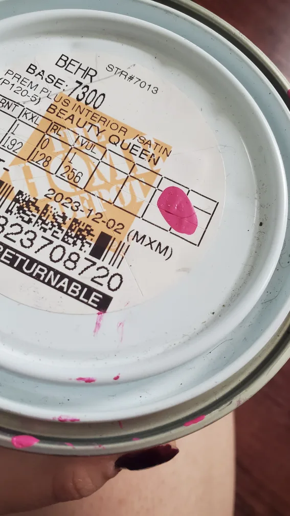 BEHR Paint - Beauty Queen (P120-5) image indicator(2)