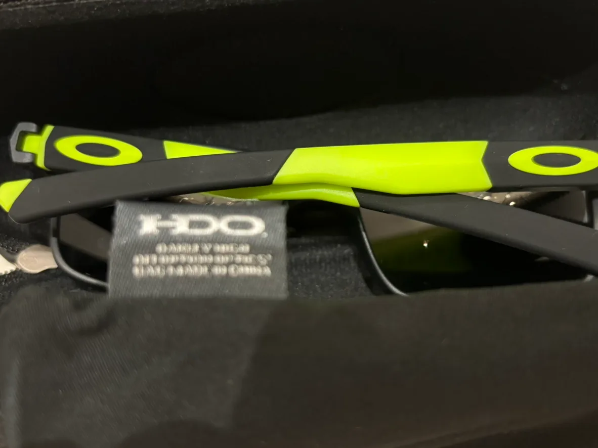 Oakley Sunglasses for kids image indicator(6)