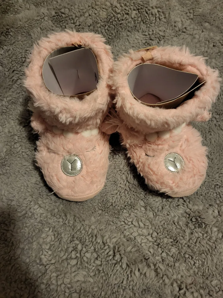 Kids Llama Slippers Size:12/13 image indicator(3)