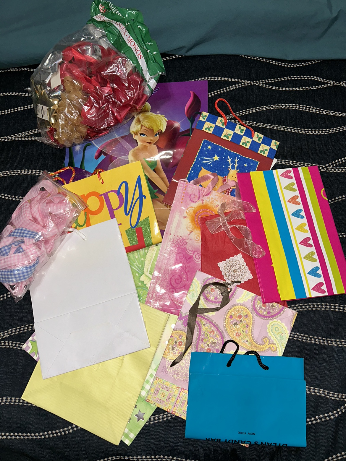 A Dozen Gift Bags and Ribbons - #freecycle