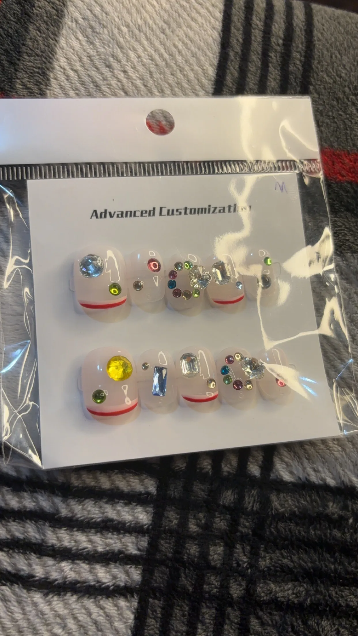 Press on  nails with Designs (M) accessories included image indicator(2)