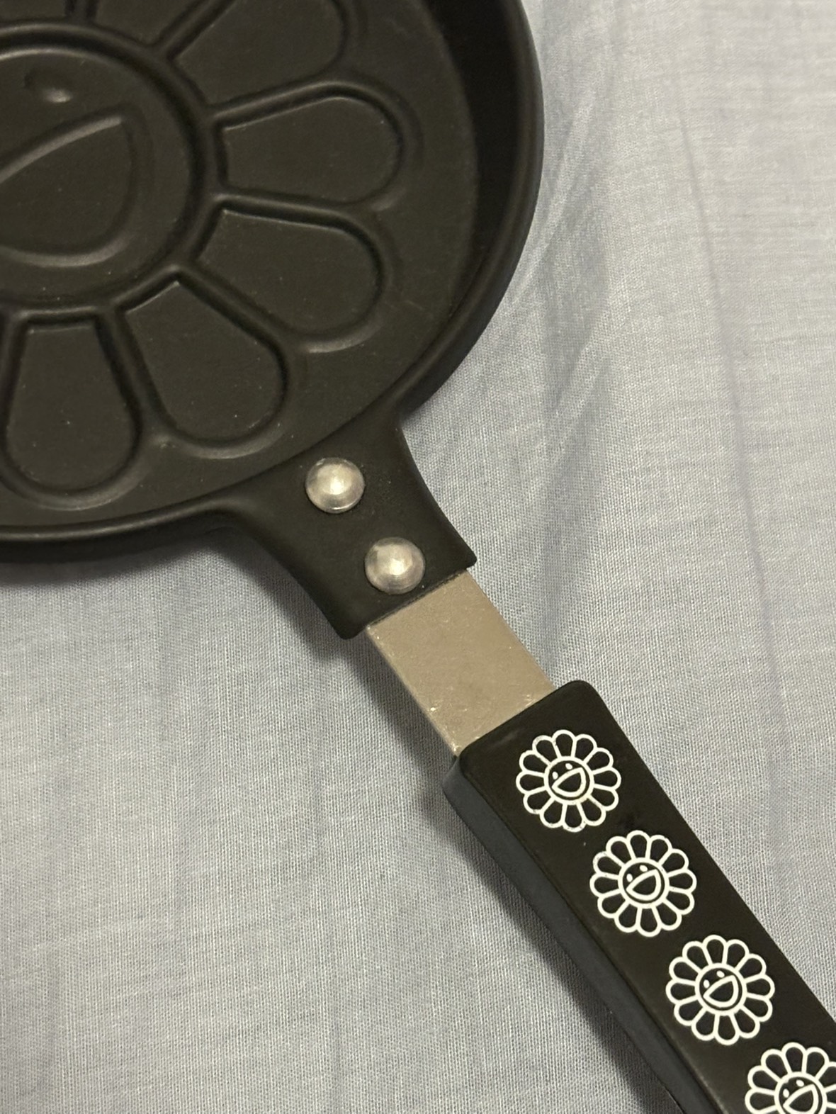 Takashi Murakami x Smart Magazine Flower Pancake Maker - photo 4
