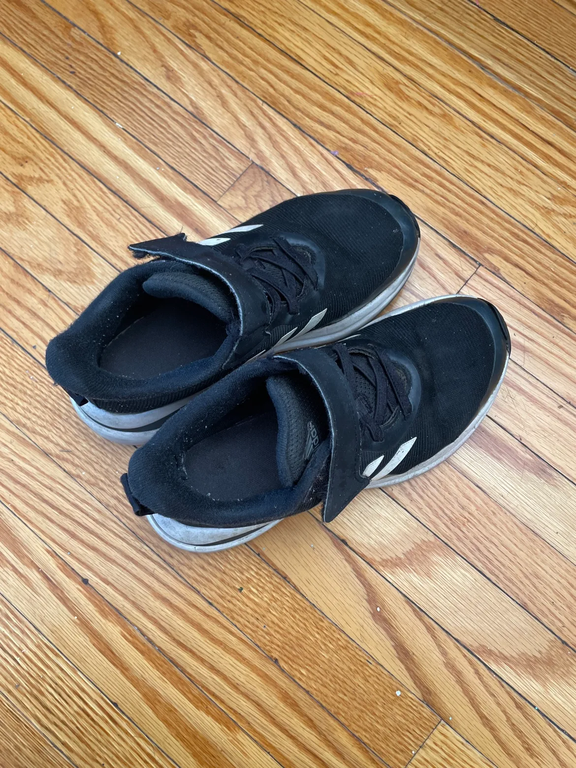 Adidas Running Shoes for Kids image indicator(3)