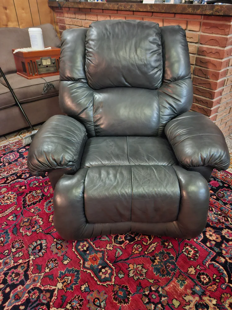 Leather Recliner Chair thumbnail