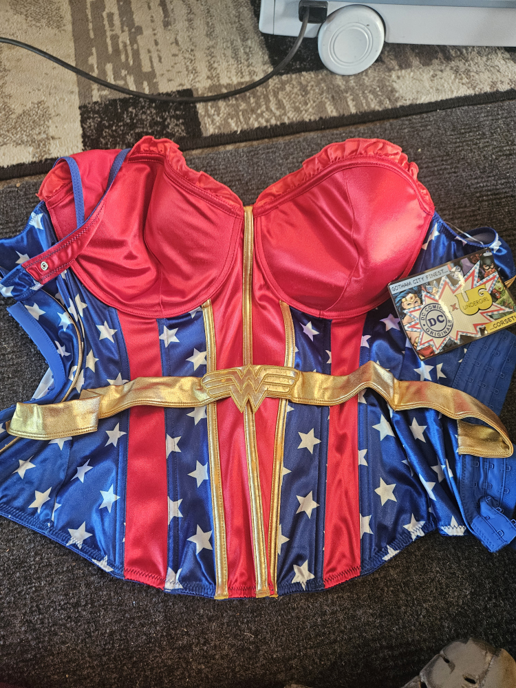 DC Comics Wonder Woman Costume