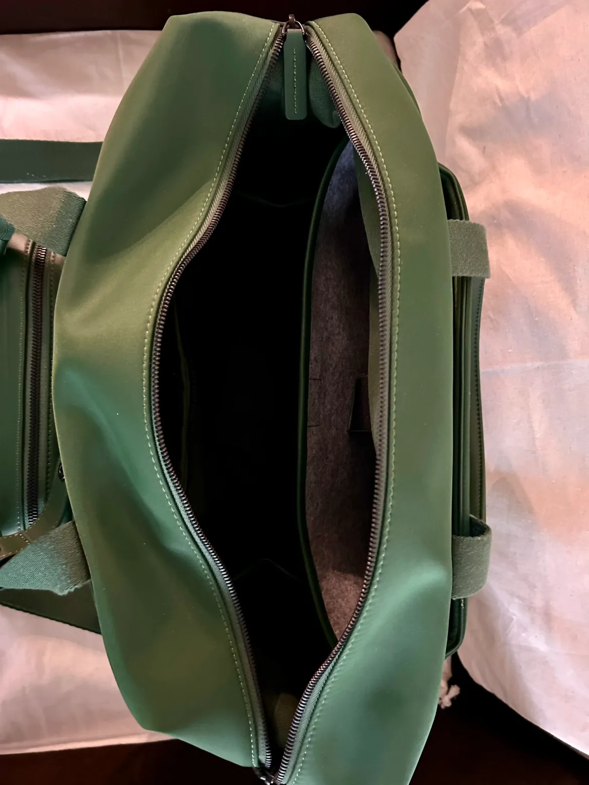 Monos Green Metro Duffle Bag image indicator(3)