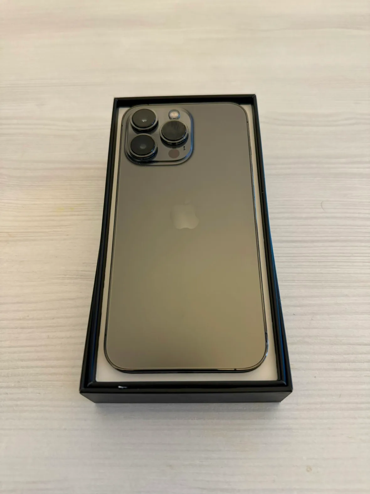 iPhone 13 Pro thumbnail