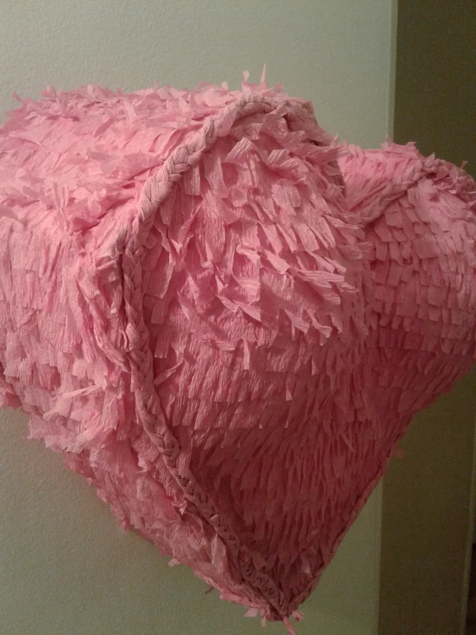 Pink Heart Piñata image indicator(2)