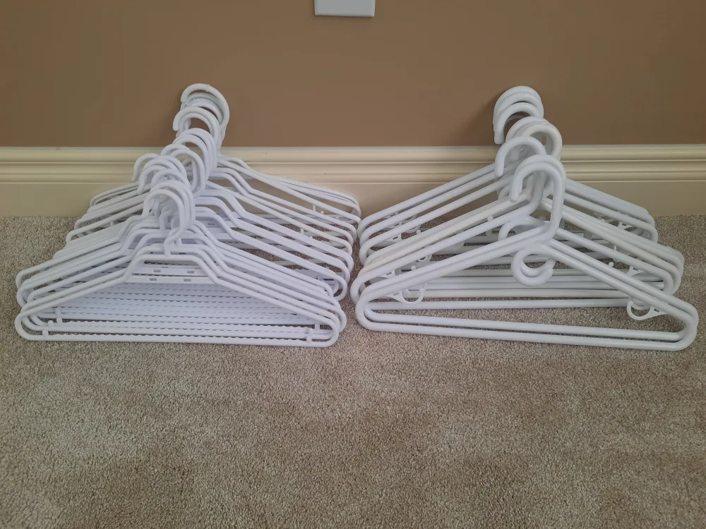 30 adult hangers thumbnail
