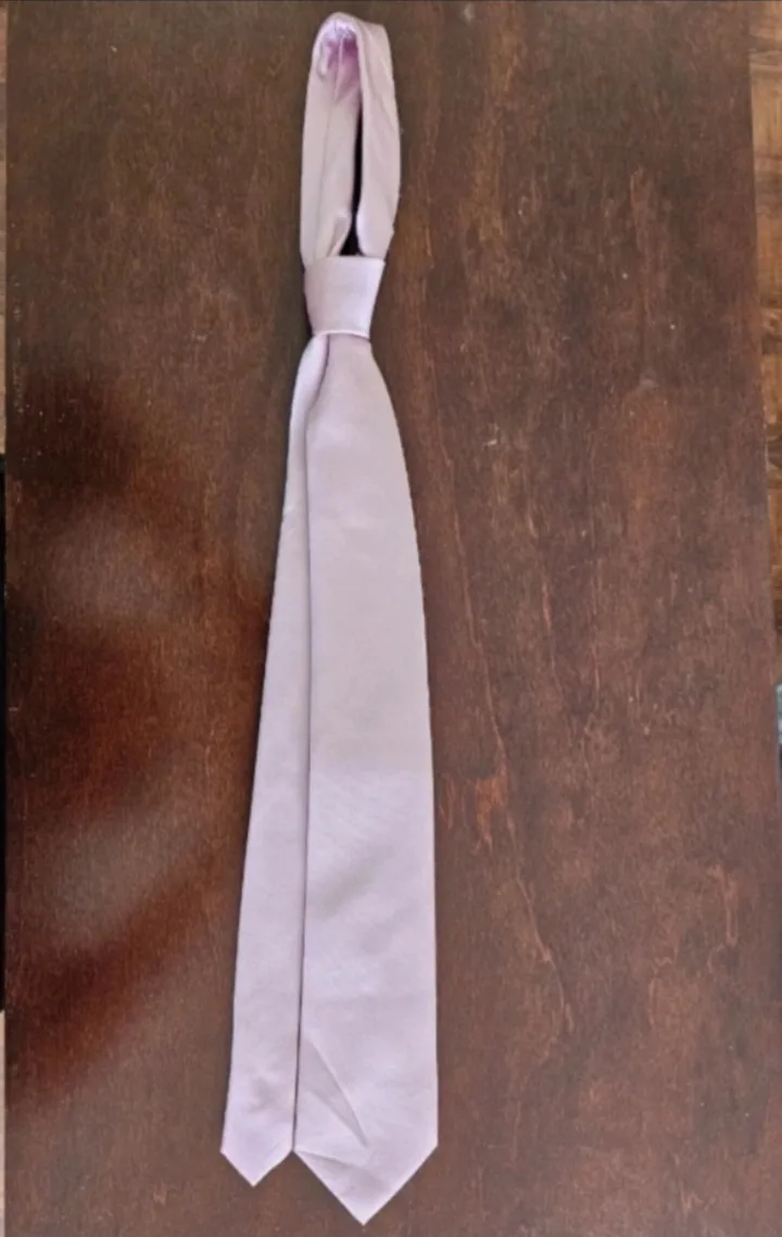 Pink Tie thumbnail