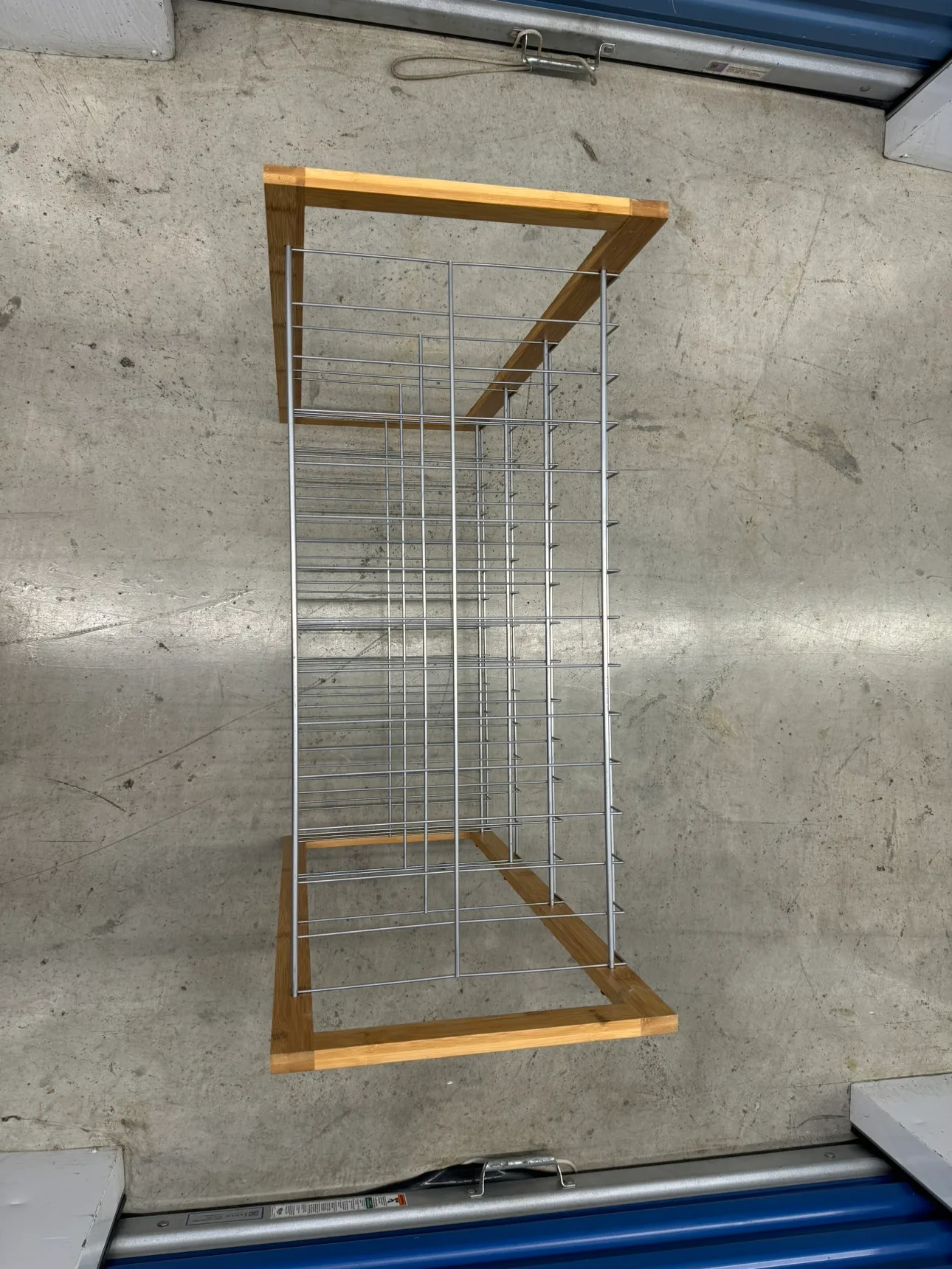 Bamboo and Metal Shoe Rack image indicator(3)