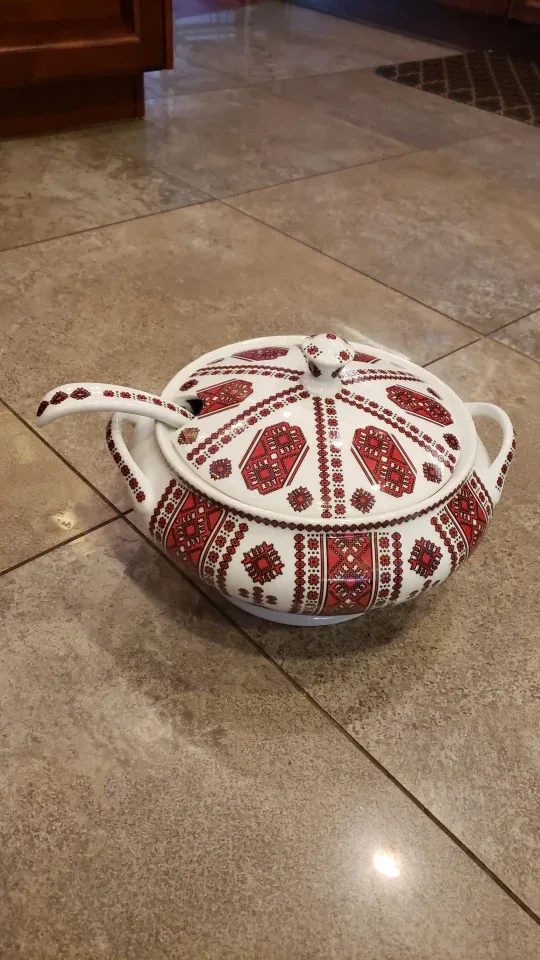 Ceramic Soup Tureen with Lid and Ladle thumbnail