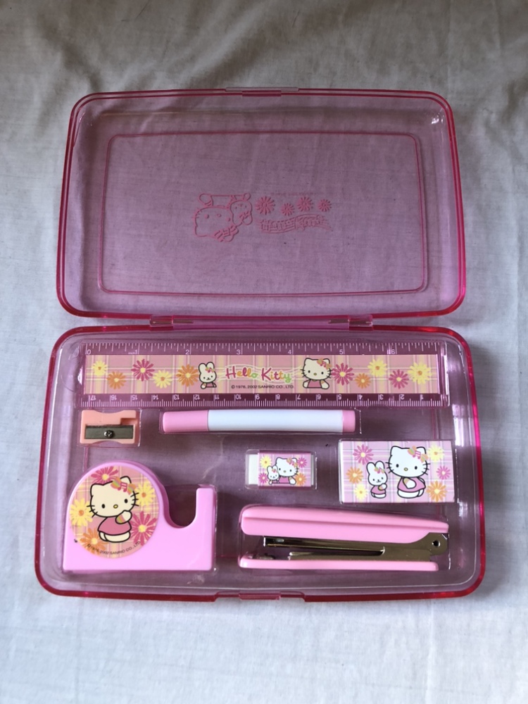 Hello Kitty stationary case - photo 3