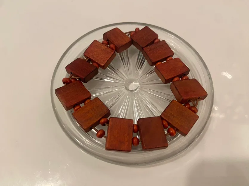 Christian/Catholic wooden bracelet beads image indicator(2)