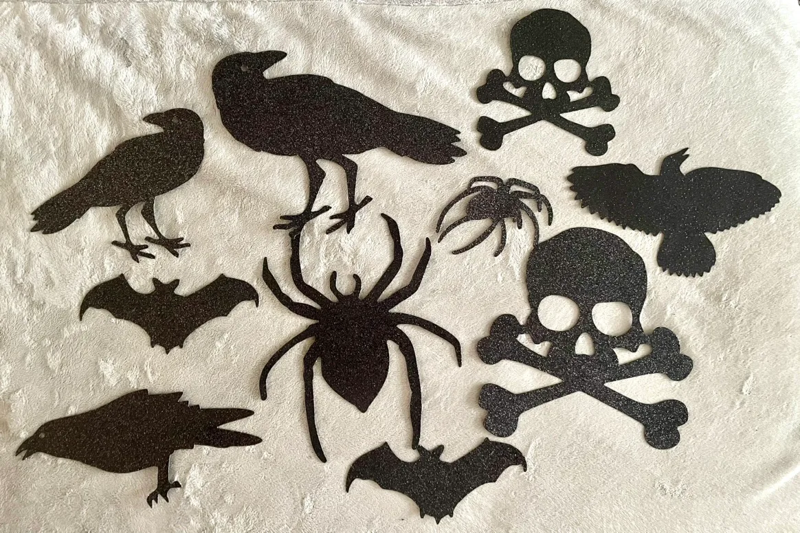 HALLOWEEN DECALS, DOOR COVER AND FALL LEAVES image indicator(2)