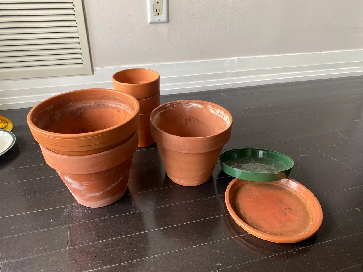 Set of terracotta pots - different sizes and type thumbnail