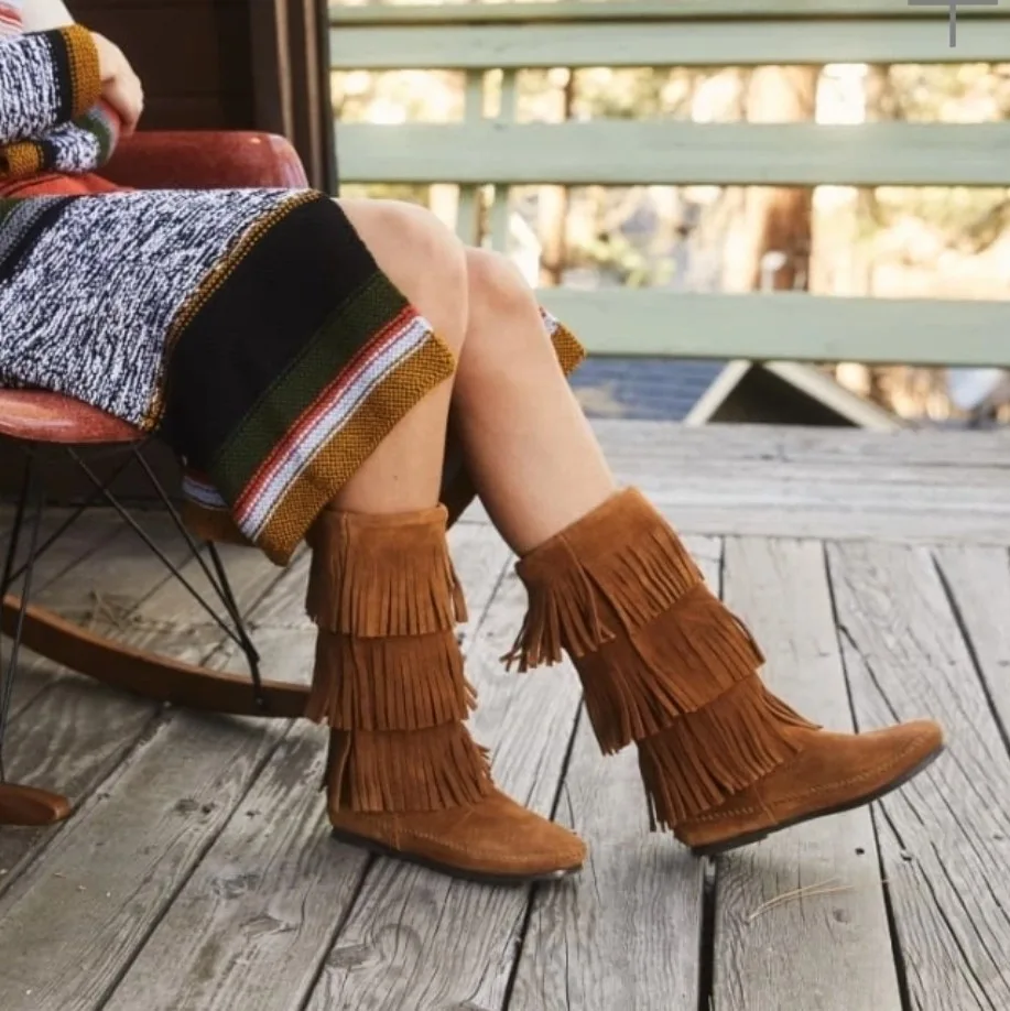 Real Suede boots (wmn sz 7) image indicator(8)