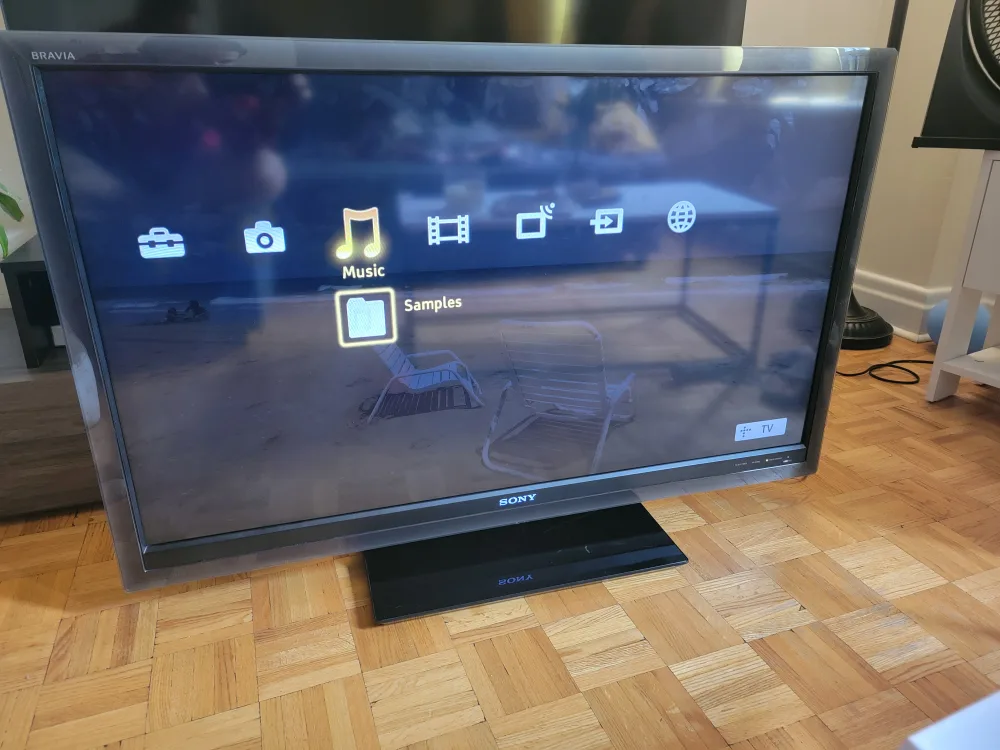 Sony KDL-46W5100 46" TV No remote image indicator(2)