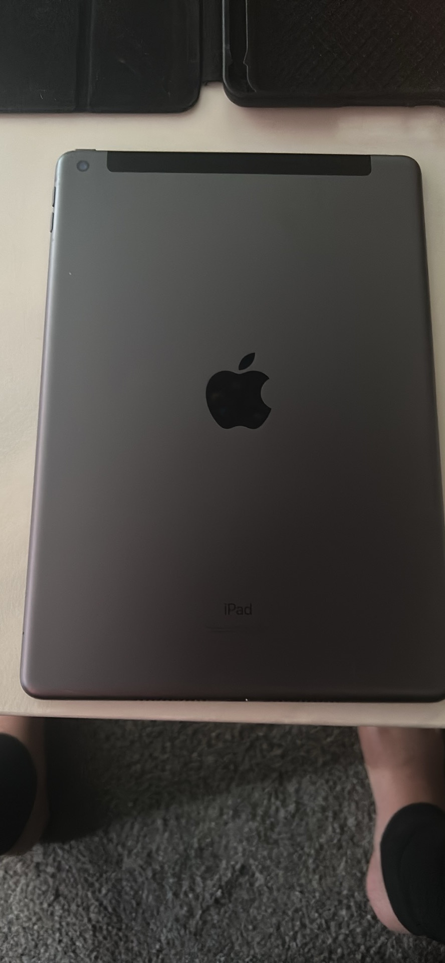 Apple ipad Model number #A2603 (9th Gen) - photo 4