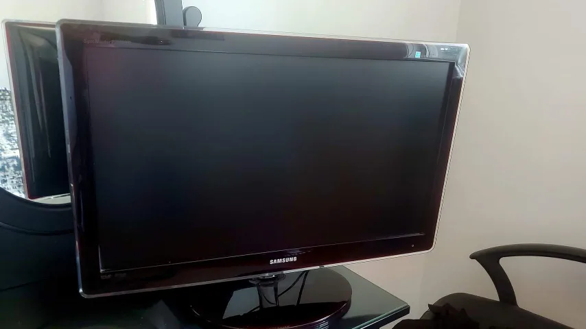 Blackout Curtains TV/Computer  Monitor , 2wood wall hangers image indicator(2)