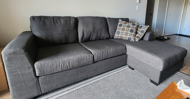 Reversible Sectional L-shaped couch - photo 2