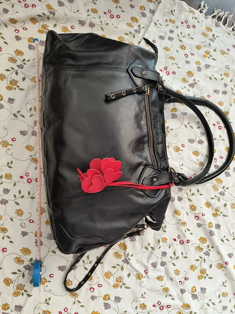 Black Leather Handbag-Montini thumbnail