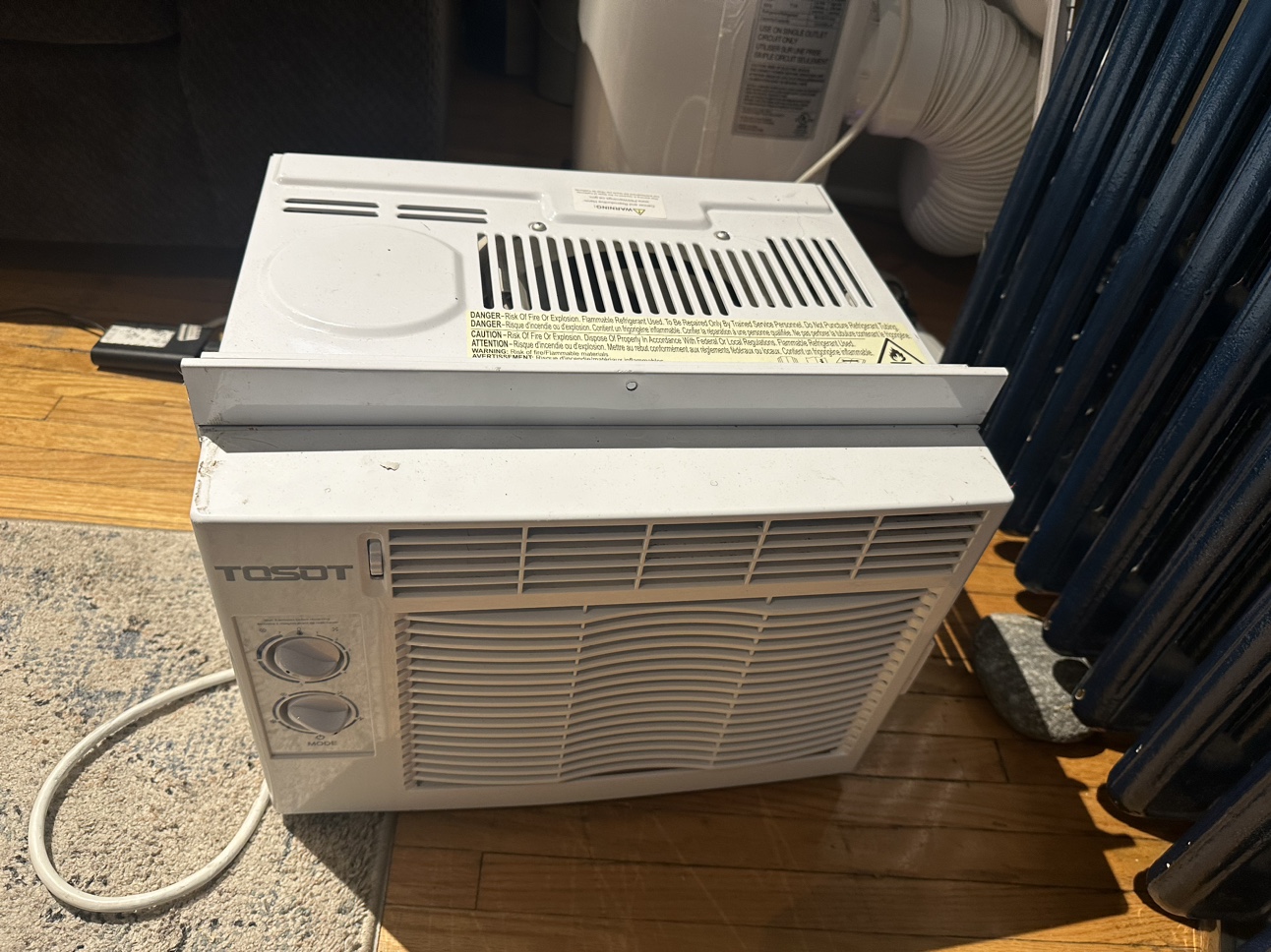 Tosot Window Air Conditioner - photo 3