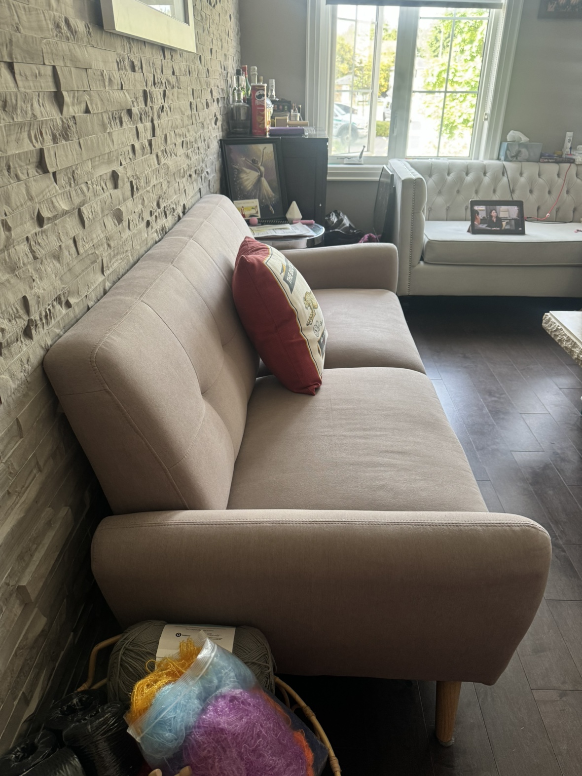 Dusty rose 2 seater modern couch - photo 3