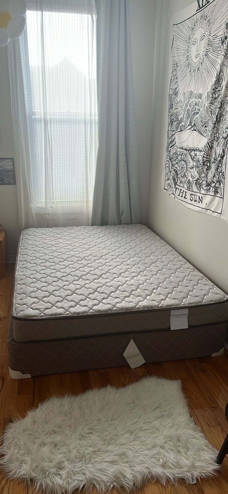 FREE - Full size mattress + box spring base - photo 2