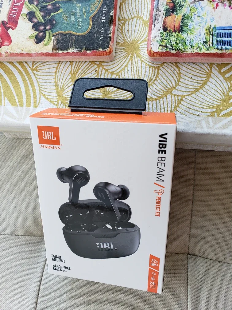 JBL earbuds brand new unopened box image indicator(2)