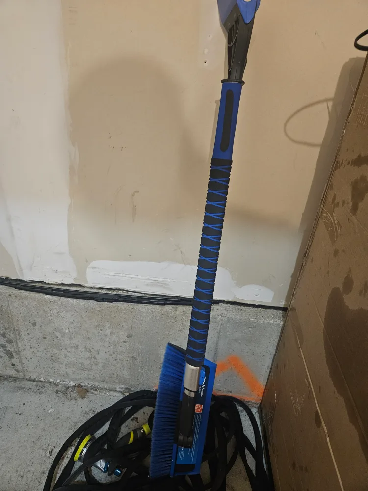 Snow Brush and Ice Scraper thumbnail