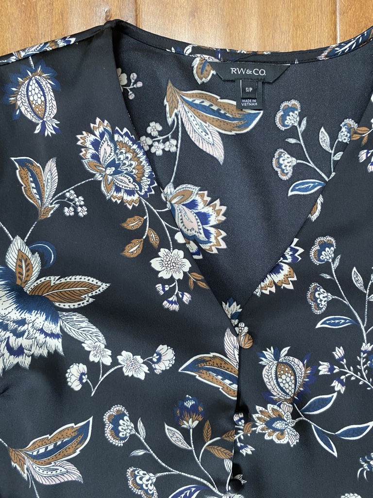 RW&Co. Floral Blouse - small - photo 2