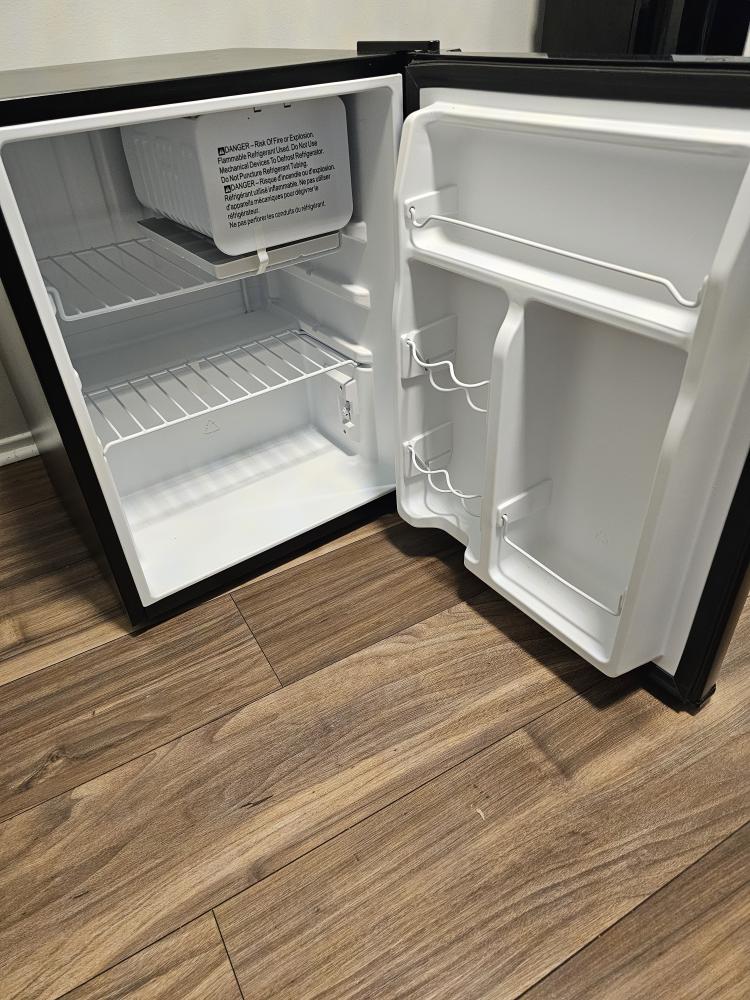 Whirlpool Mini Fridge - photo 2