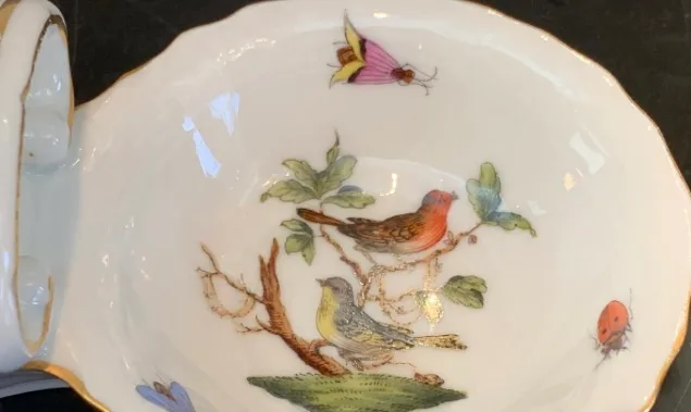 ✨Herend porcelain Serving Dish with Bird and Insect Design image indicator(3)